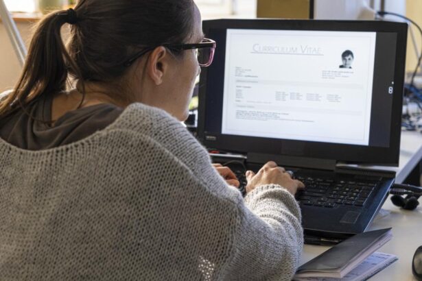 Powerful Ways To Use AI To Get Hired Faster