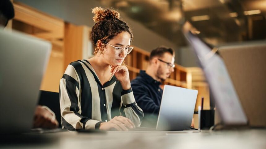 5 Tips To Overcome The One-More-Thing Trap And Finally Stop Working