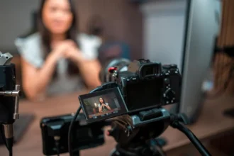 5 Online Side Hustles You Can Start While Still Working Full-Time